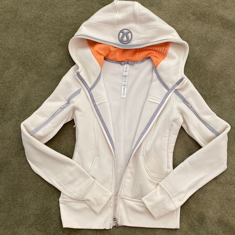 Zip up, fleece lined, reflective workout jacket